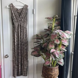 Spense maxi dress size small